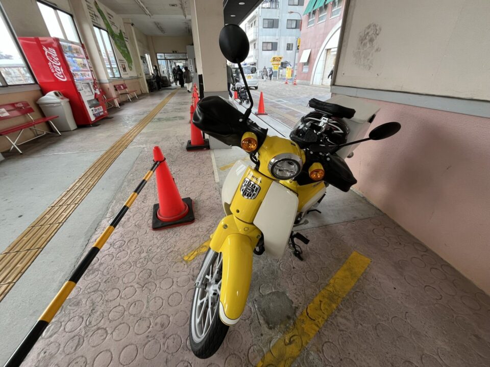 淡路ジェノバライン「明石港のりば」のバイク待機場所