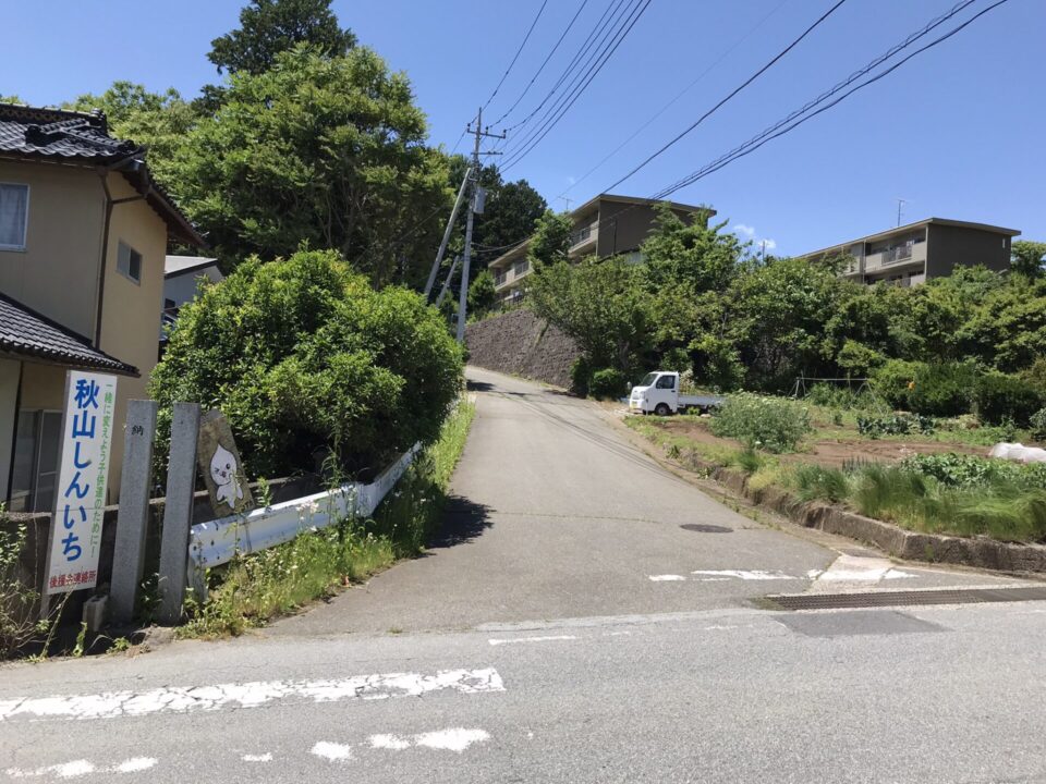 小熊が住む集合住宅
アニメ「スーパーカブ」聖地巡礼