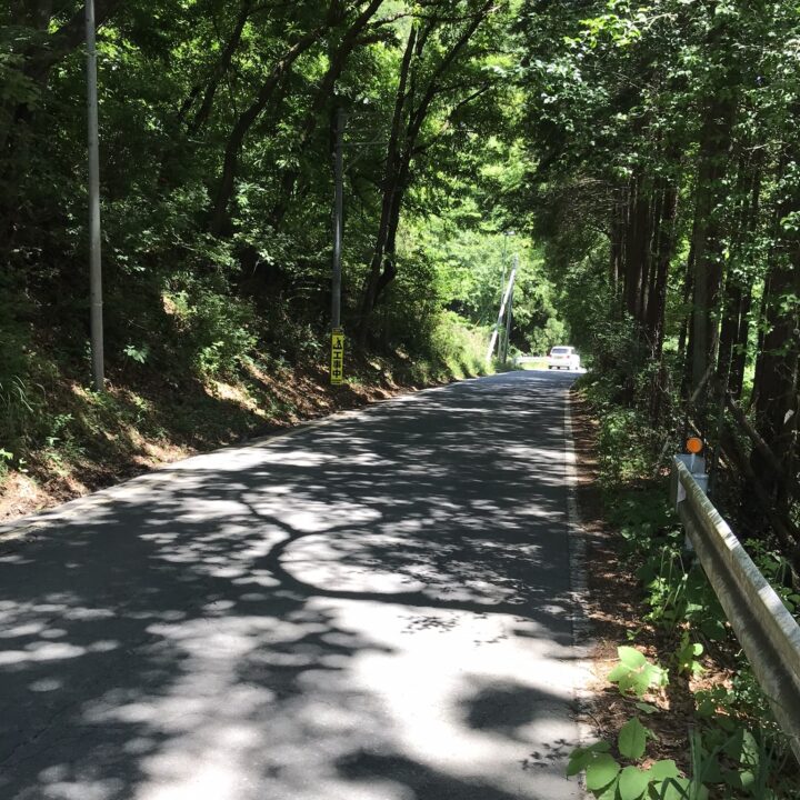 小熊の通学路
アニメ「スーパーカブ」聖地巡礼
