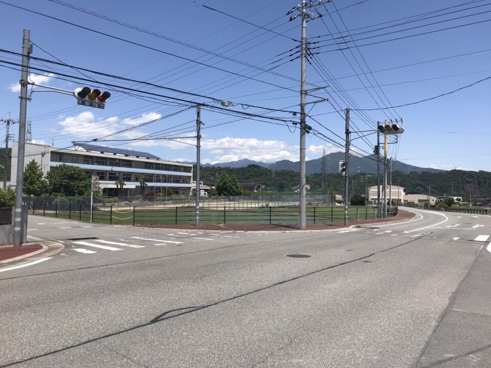 武川中学校
アニメ「スーパーカブ」聖地巡礼