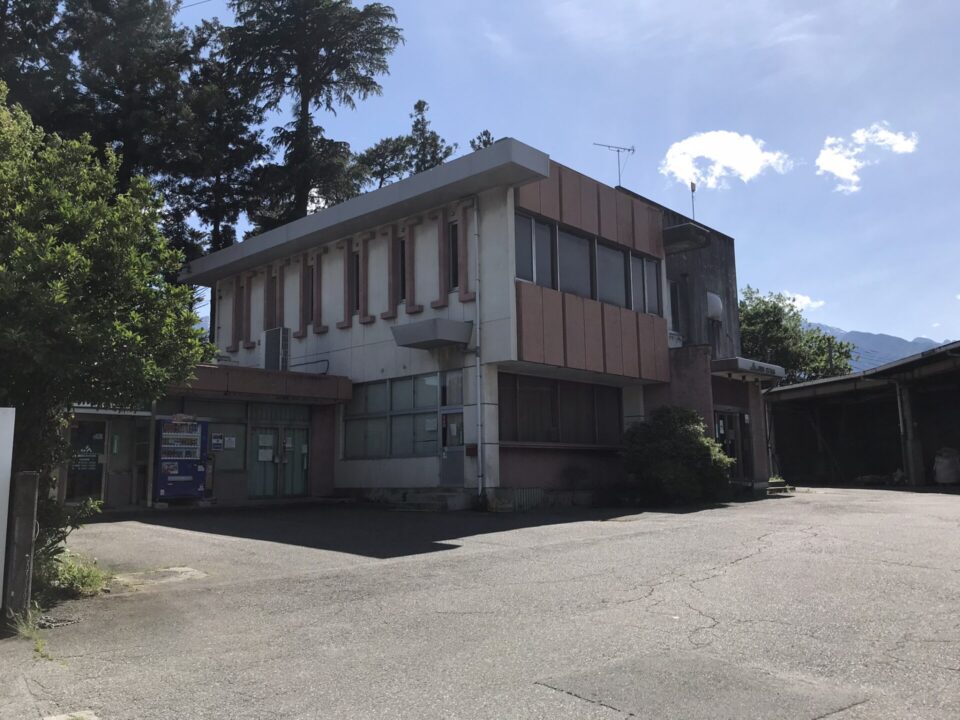 JA梨北 武川支店跡地
アニメ「スーパーカブ」聖地巡礼