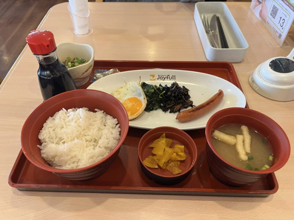 西大分港近くにあるジョイフルで朝ごはん