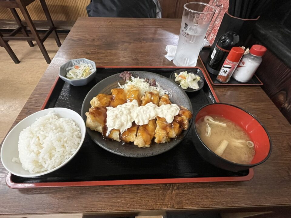 京都府舞鶴市 はんなり食堂のチキン南蛮定食