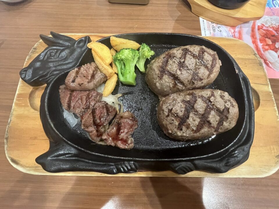 「ヴィクトリアステーション 名寄店」のハンバーグ&ステーキセット