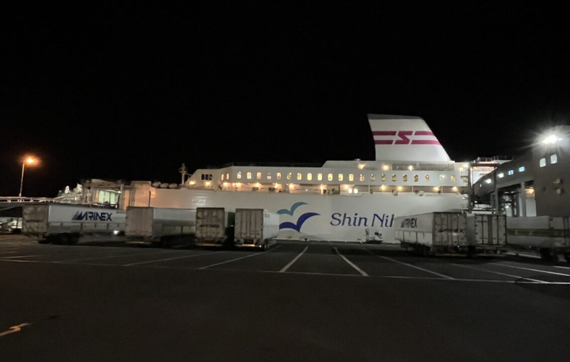 小樽港　フェリー乗り場　はまなす