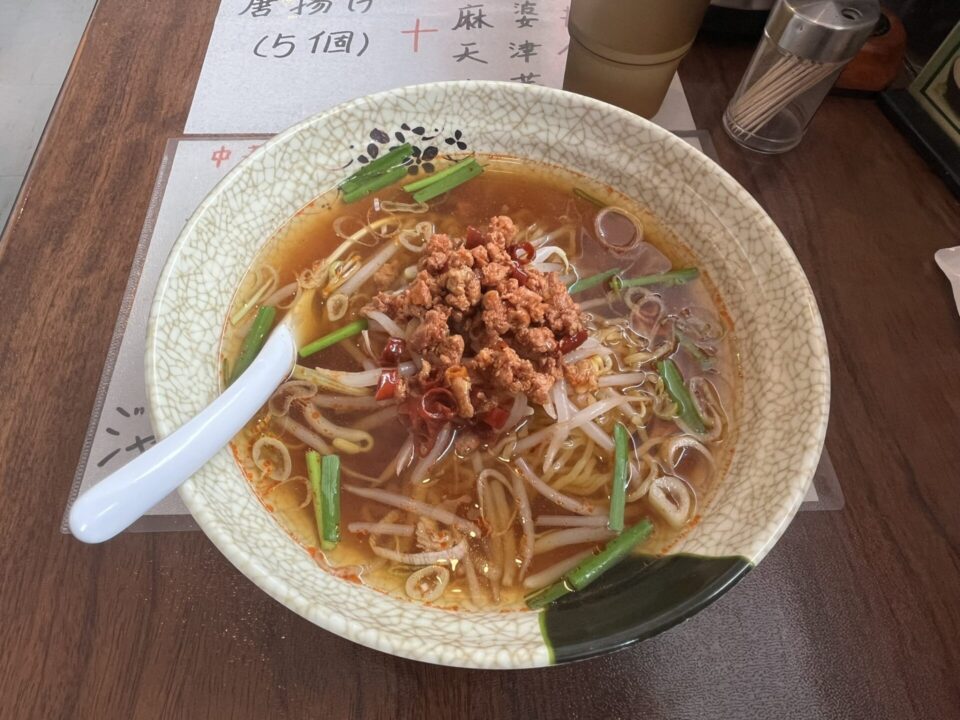 「台湾料理 家興縁」の台湾ラーメン