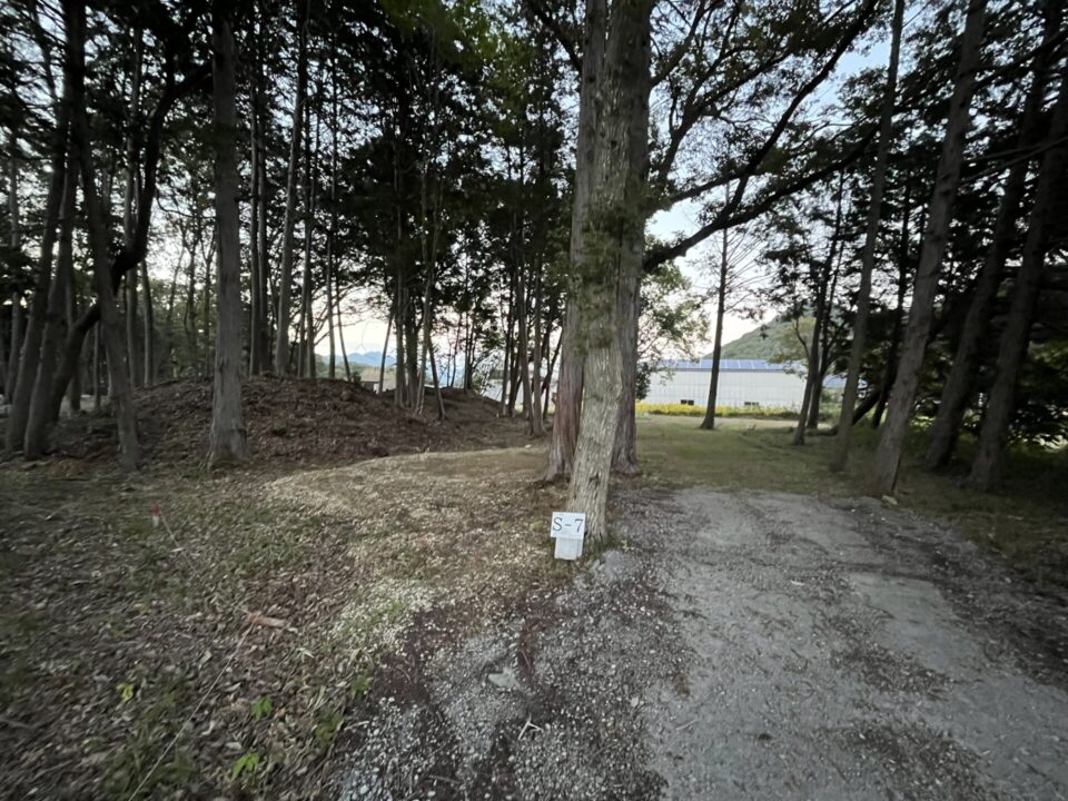 「日本のへそ キャンプ場」 ソロサイト S7