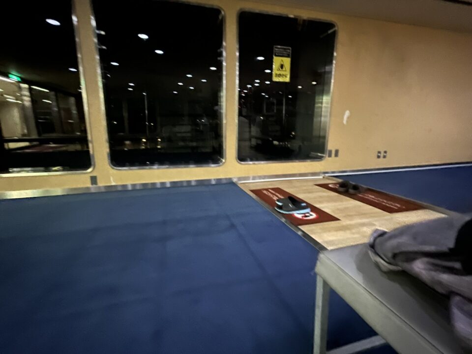 フェリー りつりん2 ゲームコーナー横の雑魚寝スペース