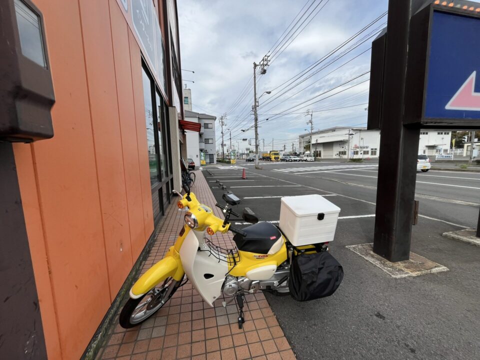 快活クラブ 高松福岡町店 スーパーカブ