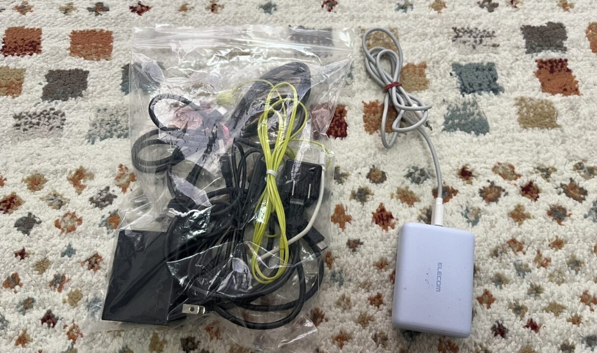 宿泊ツーリング 持ち物 スマホ・充電器・モバイルバッテリー