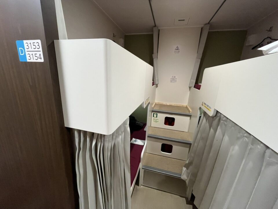 宮崎カーフェリー　ドミトリータイプの部屋