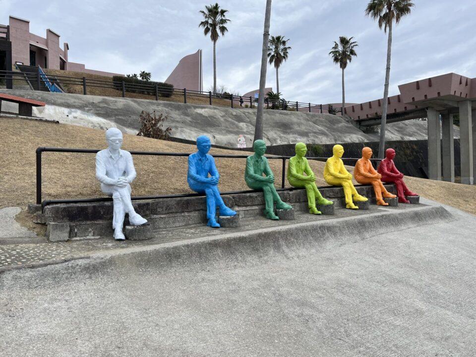 サンメッセ日南　モアイと海を見る7色のヴォワイアン