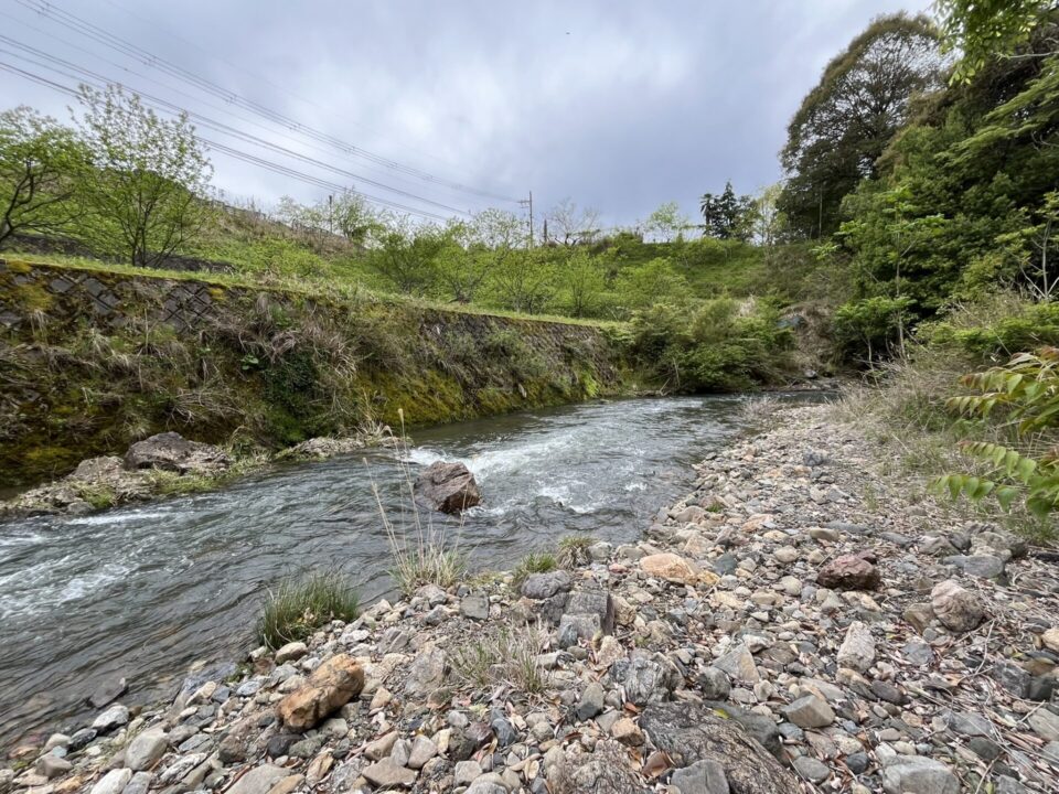KAWAI VILLAGE キャンプ場横を流れる川